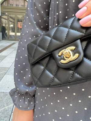 Женская сумка Chanel mini молодежная сумка шанель мини через плечо из мягкой экокожи изящная брендовая сумочка