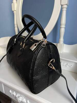 Женская сумка Луи Витон черная сумочка Louis Vuitton Speedy 30 black большая модная сумка