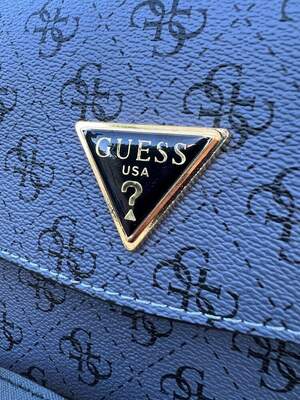 Женская сумка из эко-кожи Guess snapshot серого цвета молодежная, брендовая сумка через плечо