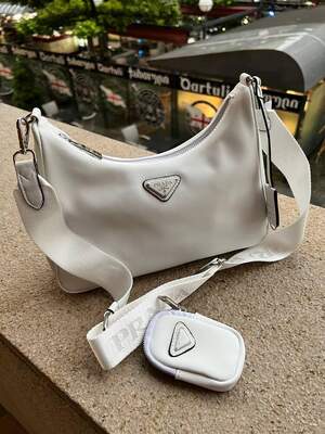 Женская сумка Prada Big Re-Edition White Прада маленькая сумка на плечо красивая, легкая сумка из эко-кожи