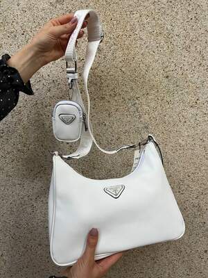 Женская сумка Prada Big Re-Edition White Прада маленькая сумка на плечо красивая, легкая сумка из эко-кожи