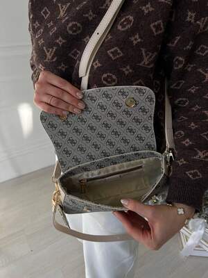 Женская сумка из эко-кожи Guess snapshot серого цвета молодежная, брендовая сумка через плечо