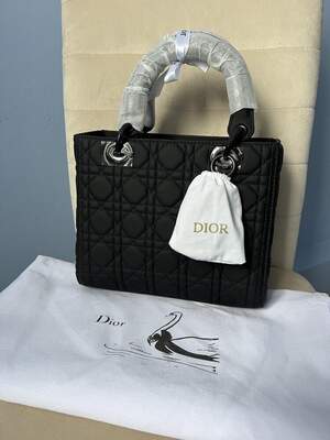 Женская сумка Dior mini Диор маленькая сумка шоппер на плечо красивая, легкая, стеганая сумка текстильная