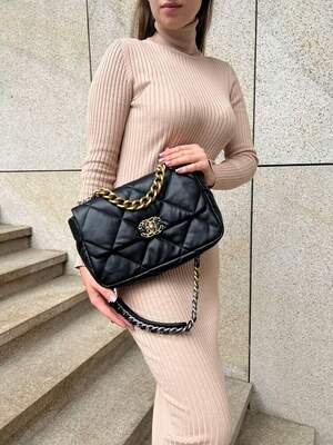 Женская сумка Chanel молодежная сумка шанель через плечо из мягкой экокожи изящная брендовая сумочка